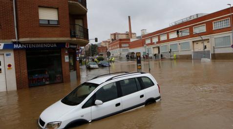 Más de un centenar de familias aisladas Más de un centenar de familias aisladas