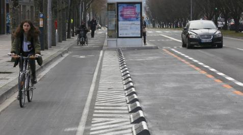 Dudas en las primeras horas de las plazas de aparcamiento de zona naranja de Pío XII Dudas en las primeras horas de las plazas de aparcamiento de zona naranja de Pío XII