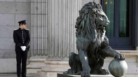 Calvo pide que el Congreso acorte su nombre para no excluir a las diputadas Calvo pide que el Congreso acorte su nombre para no excluir a las diputadas