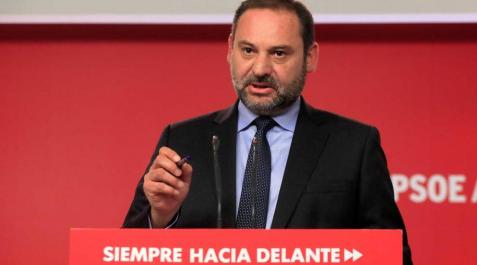El secretario de Organización del PSOE y ministro de Fomento en funciones, José Luis Ábalos. El secretario de Organización del PSOE y ministro de Fomento en funciones, José Luis Ábalos.