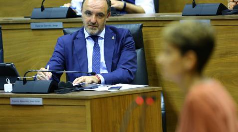 Chivite remite a Esparza a que se reúna con Alzórriz Chivite remite a Esparza a que se reúna con Alzórriz