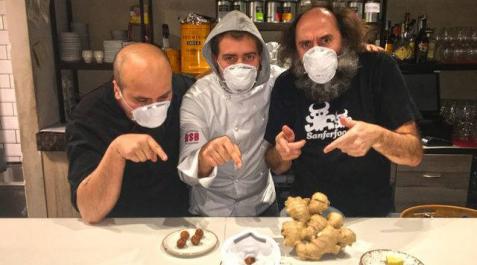 Croquetavirus, el pintxo de un bar de Pamplona que se come con mascarilla Croquetavirus, el pintxo de un bar de Pamplona que se come con mascarilla