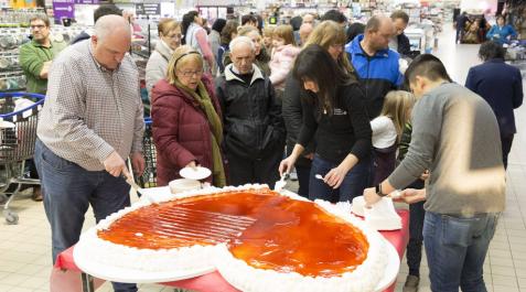 E.Leclerc Pamplona celebra San Valetín con sus clientes E.Leclerc Pamplona celebra San Valetín con sus clientes