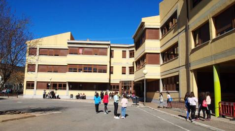 Primer paso para la construcción de un nuevo instituto en Aoiz Primer paso para la construcción de un nuevo instituto en Aoiz