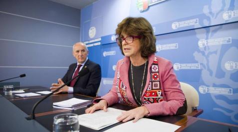 En primer término, la consejera de Salud del Gobierno Vasco, Nekane Murga. En primer término, la consejera de Salud del Gobierno Vasco, Nekane Murga.