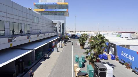 Joe Roberts y Raúl Fernández lideran los primeros libres del año en Qatar Joe Roberts y Raúl Fernández lideran los primeros libres del año en Qatar