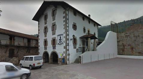 Herido un menor al clavarse un hierro en Zubieta Herido un menor al clavarse un hierro en Zubieta