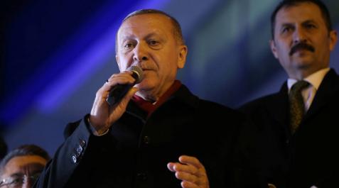 Erdogan pide a Grecia abrir fronteras mientras se producen nuevos disturbios Erdogan pide a Grecia abrir fronteras mientras se producen nuevos disturbios