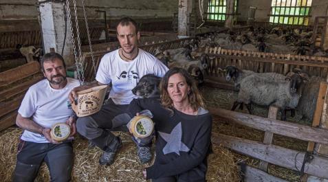 Iñaki Ruiz de Larramendi: “Quería que mis hijos tuvieran mi infancia” Iñaki Ruiz de Larramendi: “Quería que mis hijos tuvieran mi infancia”