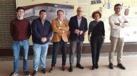 El consejero de Educación, Carlos Gimeno, visita el CIP Virgen del Camino El consejero de Educación, Carlos Gimeno, visita el CIP Virgen del Camino
