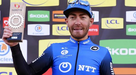 Giacomo Nizzolo gana el pulso al esprint a Ackermann y Schachmann sigue líder Giacomo Nizzolo gana el pulso al esprint a Ackermann y Schachmann sigue líder