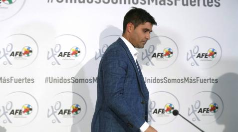 Los futbolistas piden la suspensión total de partidos en España por el coronavirus Los futbolistas piden la suspensión total de partidos en España por el coronavirus