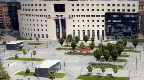 Condenado a dos años de cárcel por intentar agredir sexualmente a una menor Condenado a dos años de cárcel por intentar agredir sexualmente a una menor