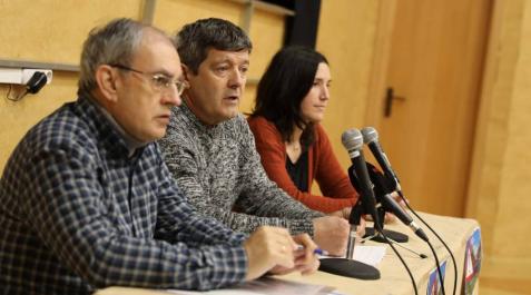 Txema Laso, Carlos Etxeberria y Erika Bizkai, del grupo promotor de la plataforma vecinal de Huarte. Txema Laso, Carlos Etxeberria y Erika Bizkai, del grupo promotor de la plataforma vecinal de Huarte.