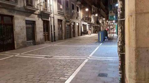 El Ayuntamiento de Pamplona ordena cerrar todos los locales de hostelería desde esta noche El Ayuntamiento de Pamplona ordena cerrar todos los locales de hostelería desde esta noche