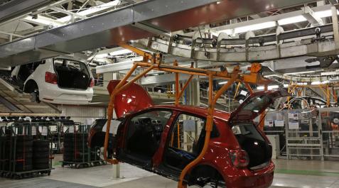 El sector automovilístico en Navarra se centra sobre todo en el montaje, una debilidad que, con la llegada del coche eléctrico, podría ser una ventaja. El sector automovilístico en Navarra se centra sobre todo en el montaje, una debilidad que, con la llegada del coche eléctrico, podría ser una ventaja.
