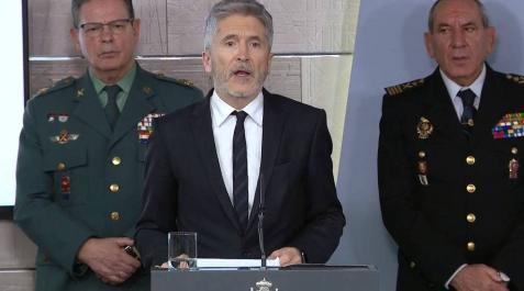 El ministro del Interior, Fernando Grande-Marlaska, en el centro. El ministro del Interior, Fernando Grande-Marlaska, en el centro.