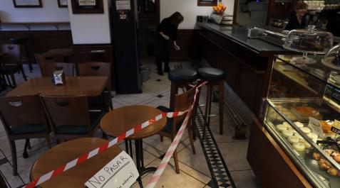 El comercio y la hostelería, abocados a despidos temporales masivos El comercio y la hostelería, abocados a despidos temporales masivos
