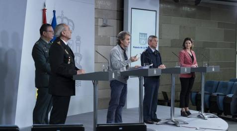 Intervenido un depósito de armas y 13.000 mascarillas en el tercer día del confinamiento Intervenido un depósito de armas y 13.000 mascarillas en el tercer día del confinamiento
