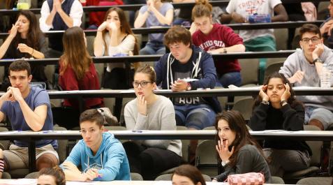 Las mujeres suponen el 58% de la Selectividad que comienza mañana Las mujeres suponen el 58% de la Selectividad que comienza mañana