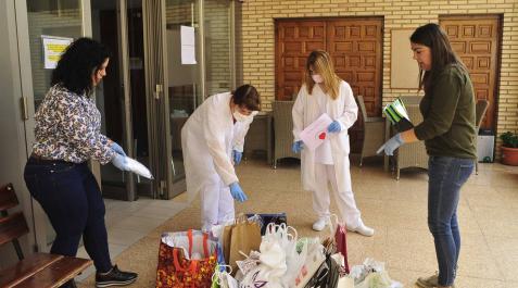 Puntadas de solidaridad en Funes Puntadas de solidaridad en Funes