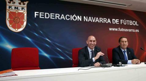 Rafa del Amo: “Una de las opciones es terminar en julio” Rafa del Amo: “Una de las opciones es terminar en julio”
