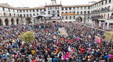 Todas las fotografías de la Bajada del Ángel 2019 en Tudela Fotos de la celebración de la Bajada del Ángel 2019 de Tudela