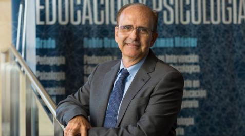 Un profesor de la UN pide transmitir Un profesor de la UN pide transmitir