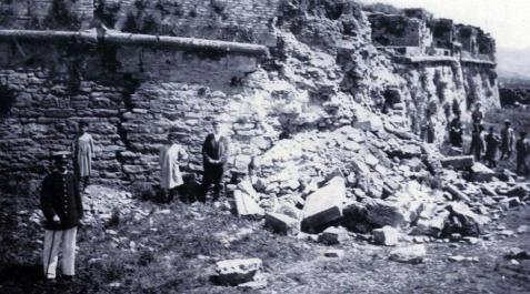 Fotos: Navarra, entre epidemias De la peste, en sus apariciones de 1348 y 1599; el cólera, que azotó con virulencia la ribera en 1855; y la gripe mal llamada española de 1918, hay referencias documentales que sitúan a la comunidad foral a lo largo de la historia ante males que azotaron y diezmaron su demografía.