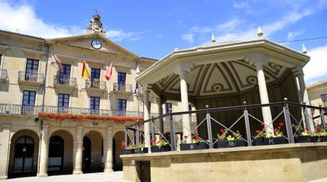 El Ayuntamiento, a través del servicio social, canalizará las ayudas. El Ayuntamiento, a través del servicio social, canalizará las ayudas.