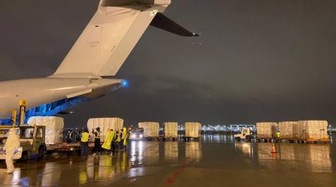 Un millón de test rápidos llegarán este lunes a Madrid desde Shangái Un millón de test rápidos llegarán este lunes a Madrid desde Shangái