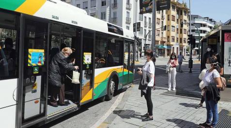 El Transporte Urbano Comarcal se desplomó durante le mes de abril El Transporte Urbano Comarcal se desplomó durante le mes de abril