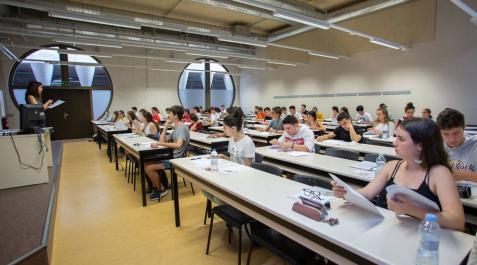 Alumnado, en las pruebas de la EVAU celebradas el año pasado. Alumnado, en las pruebas de la EVAU celebradas el año pasado.