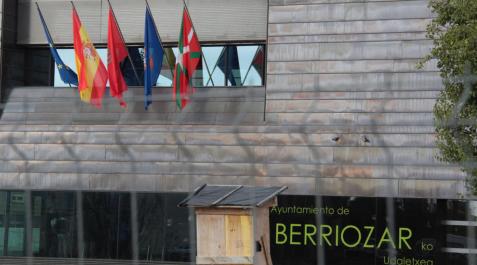 Polémica entre el alcalde de Berriozar (Aralar) y UPN por el acceso al Ayuntamiento Polémica entre el alcalde de Berriozar (Aralar) y UPN por el acceso al Ayuntamiento