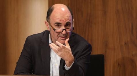El consejero de Desarrollo Económico y Empresarial, Manu Ayerdi, en la rueda de prensa tras la sesión de Gobierno. El consejero de Desarrollo Económico y Empresarial, Manu Ayerdi, en la rueda de prensa tras la sesión de Gobierno.