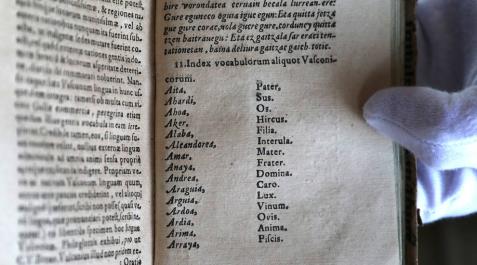 Hallan en Italia un libro impreso en 1610 con cien palabras en euskera