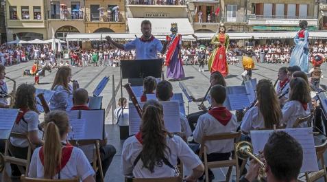 Despedida de los gigantes en fiestas de Estella Todas las fotos de la despedida de los gigantes en fiestas de Estella en Diario de Navarra