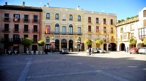 El Ayuntamiento de Falces ha previsto 676.000 euros para inversiones el próximo año. El Ayuntamiento de Falces ha previsto 676.000 euros para inversiones el próximo año.