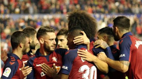 Búscate en la grada del Osasuna - Valencia Todas las fotos del la afición en el Osasuna - Valencia
