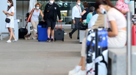 Llegada de turistas al aeropuerto de Málaga. Llegada de turistas al aeropuerto de Málaga.