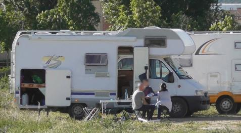 Los cámpines cargan contra las áreas municipales de autocaravanas Los cámpines cargan contra las áreas municipales de autocaravanas