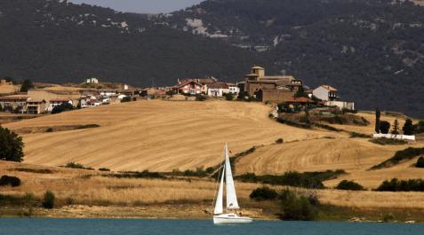 El cierzo irrumpirá esta tarde-noche barriendo la masa cálida de Navarra El cierzo irrumpirá esta tarde-noche barriendo la masa cálida de Navarra