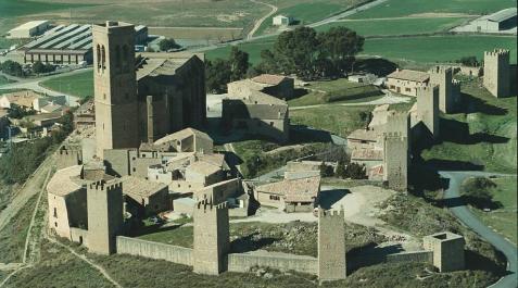 El Cerco de Artajona, un viaje medieval El Cerco de Artajona, un viaje medieval