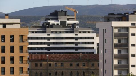 El 75% de inmobiliarios navarros prevé estancamiento o caída de precios El 75% de inmobiliarios navarros prevé estancamiento o caída de precios