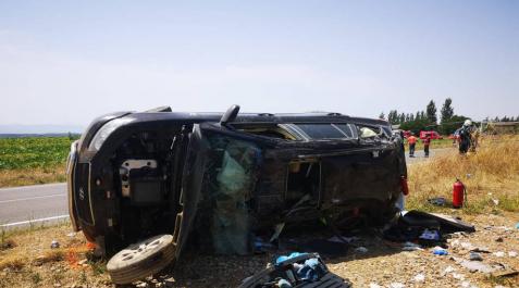 Un joven de 26 años, herido tras colisionar un coche y un camión en la NA-660 Un joven de 26 años, herido tras colisionar un coche y un camión en la NA-660