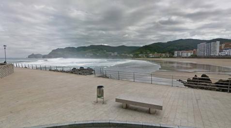 Fallece ahogado un vecino de Bilbao de 51 años en la Playa de Bakio Fallece ahogado un vecino de Bilbao de 51 años en la Playa de Bakio