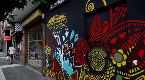 La discoteca Kilimanjaro de Vitoria ha sido clausurada de manera preventiva mientras el Departamento vasco de Salud investiga si hay un foco de contagio. La discoteca Kilimanjaro de Vitoria ha sido clausurada de manera preventiva mientras el Departamento vasco de Salud investiga si hay un foco de contagio.