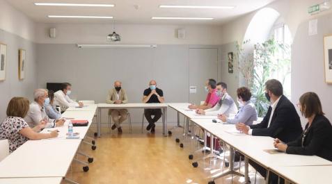 Celebrada la primera reunión de la comisión de trabajo Covid-19 para la educación Celebrada la primera reunión de la comisión de trabajo Covid-19 para la educación