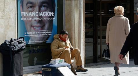 Más de la mitad de personas en España vive en el límite de sus posibilidades Más de la mitad de personas en España vive en el límite de sus posibilidades