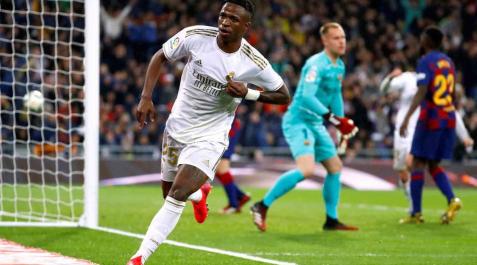 El Madrid se impone al Barça en 'el Clásico' y se pone líder El Madrid se impone al Barça en 'el Clásico' y se pone líder